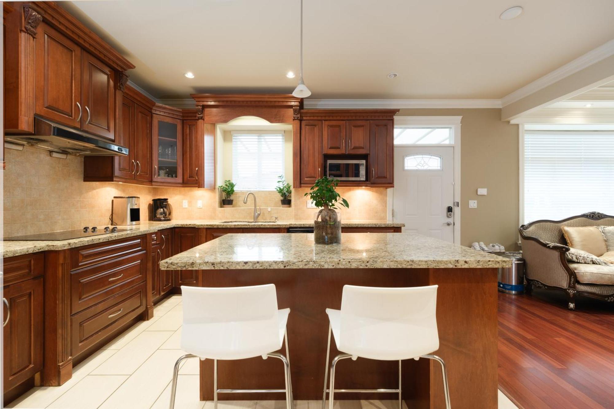 Cambie & 61St Ave Homestay แวนคูเวอร์ ภายนอก รูปภาพ