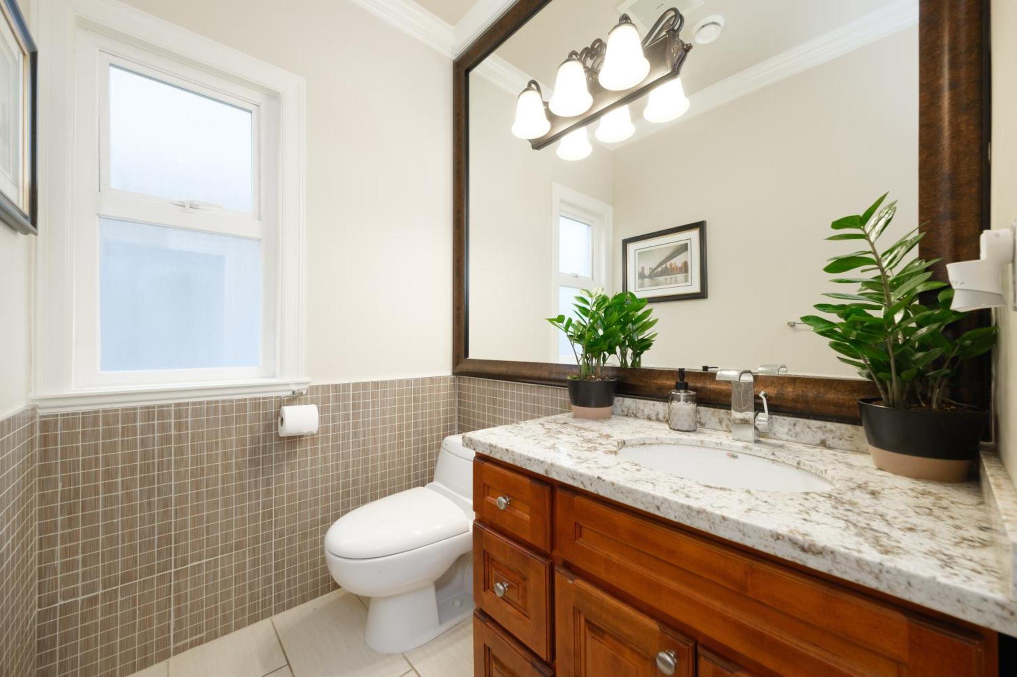 Cambie & 61St Ave Homestay แวนคูเวอร์ ภายนอก รูปภาพ