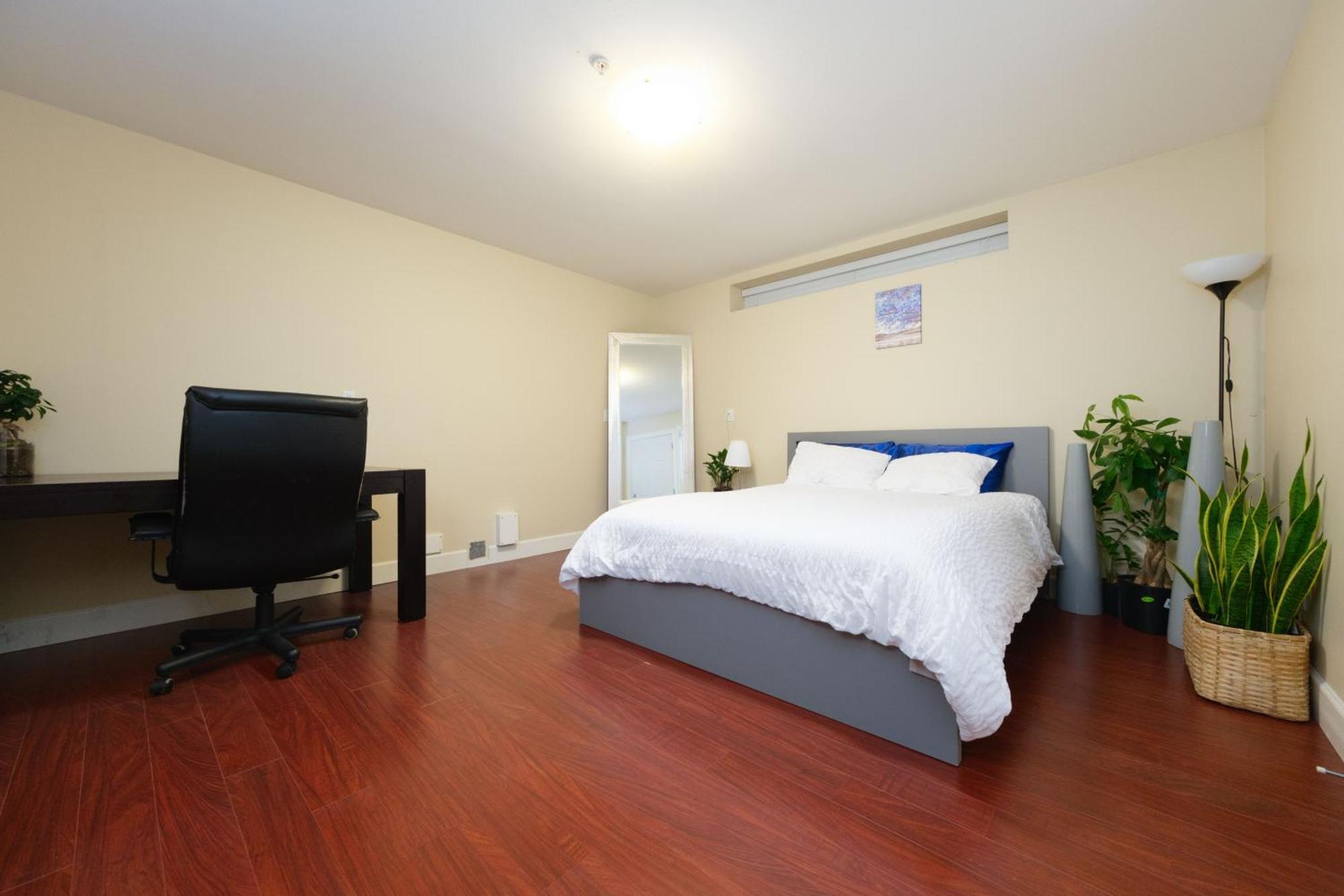 Cambie & 61St Ave Homestay แวนคูเวอร์ ภายนอก รูปภาพ